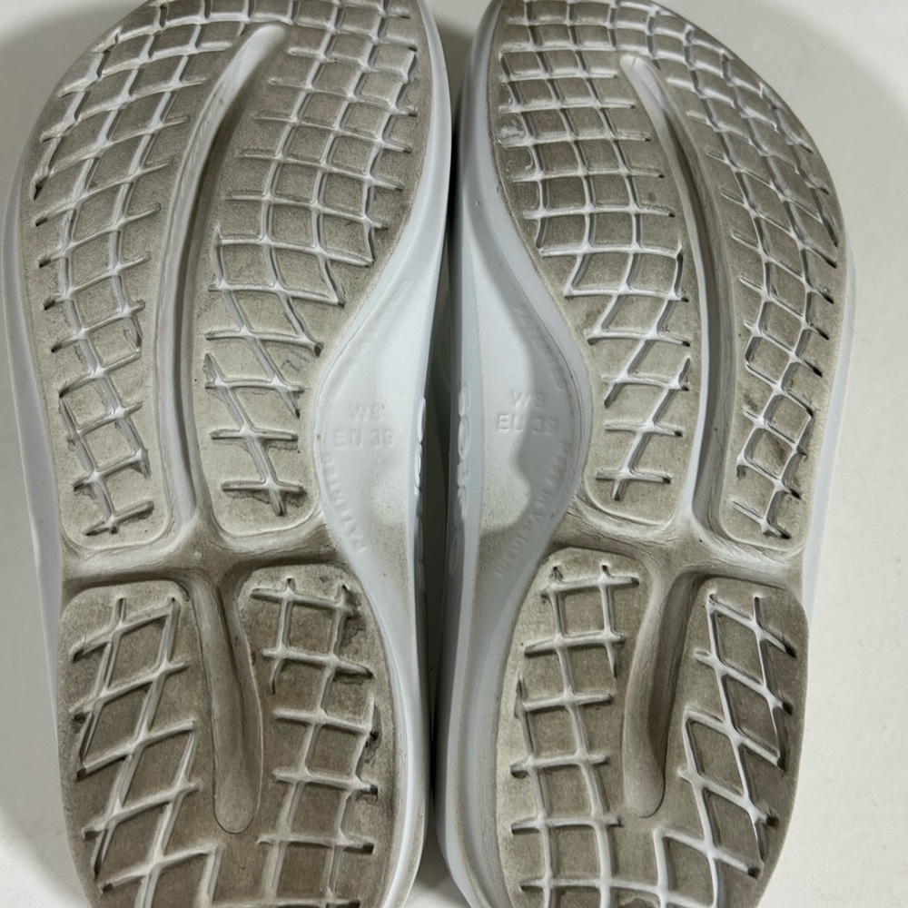 OOFOS Women's OOlala White Sandals - Picture 6 of 7